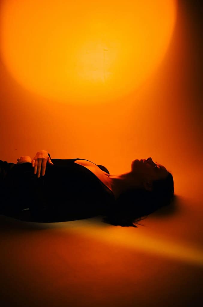 L’approche holistique : comprendre et harmoniser le corps, l’esprit et l’énergie